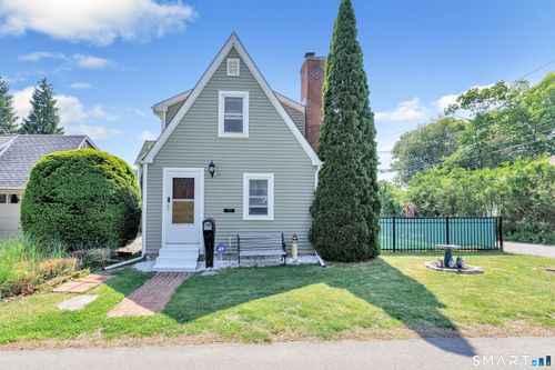 32 Peak Ave, Milford, CT, 06460-5617 | Card Image