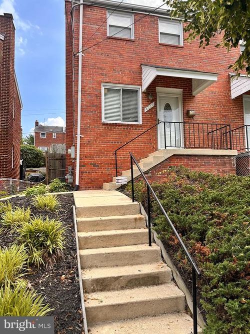 4227 H St Se, WASHINGTON, DC, 20019-4929 | Card Image