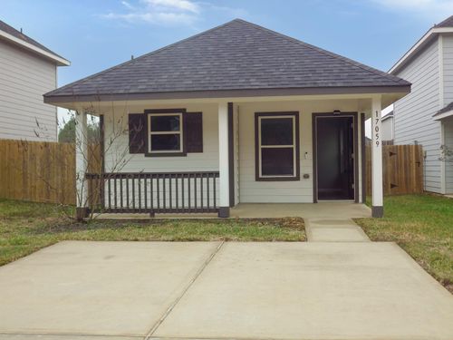 17059 Marie Village Dr, Conroe, TX, 77306-2236 | Card Image