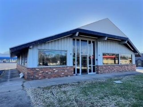 1419 W Austin Blvd, Nevada, MO, 64772-2805 | Card Image
