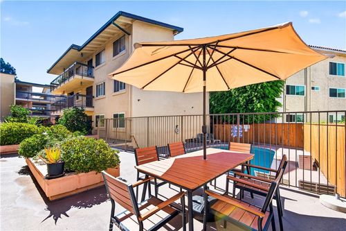 104-6151 Canterbury Dr, Culver City, CA, 90230 | Card Image