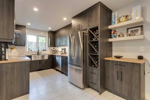 108-3717 42 Street Nw, Calgary, AB, T3A2W3 | Card Image