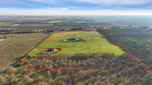 5725 N Wall Rd, Linden, CA, 95236-9402 | Card Image