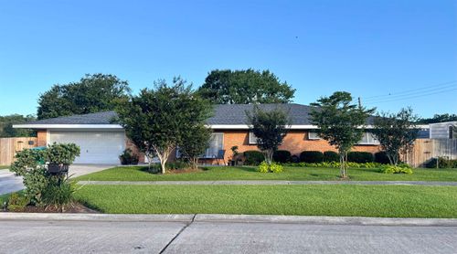 1503 Mcdermott Dr, Morgan City, LA, 70380-1535 | Card Image