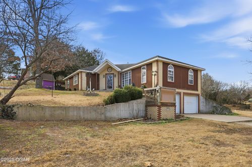 606 Cemetery Rd, Seneca, MO, 64865-9402 | Card Image