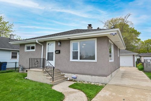 1942 Hayes Avenue, RACINE, WI, 53405 | Card Image