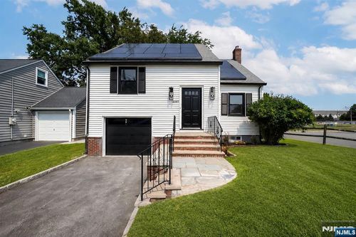2397 Seymour Ave, Union, NJ, 07083-5018 | Card Image