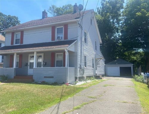 130 School St, Manchester, CT, 06040-6119 | Card Image