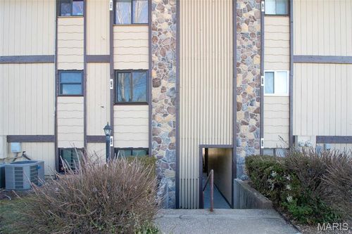 78-78 Lemans Ct, Lake St Louis, MO, 63367-1147 | Card Image