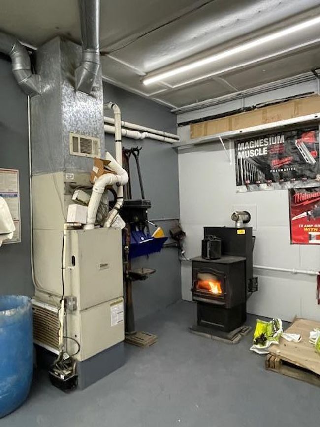 Gas furnace & pellet stove heats the space | Image 8