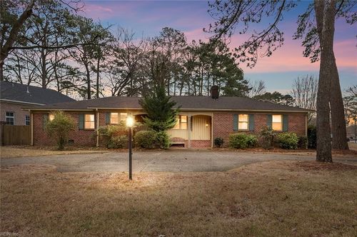 4213 Thalia Dr, Virginia Beach, VA, 23452-1811 | Card Image