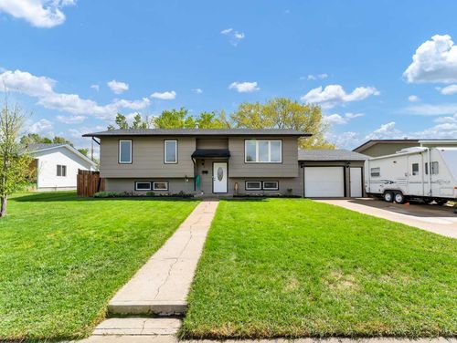 3 Heather Court, Irvine, AB, T0J1V0 | Card Image