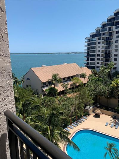 919 - 540 Brickell Key Dr, Condo with 2 bedrooms, 2 bathrooms and null parking in Miami FL | Image 1