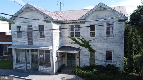 208 Piccadilly St, EDINBURG, VA, 22824-9704 | Card Image