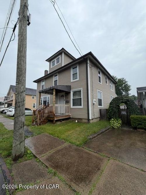 11 Franklin St, Edwardsville, PA, 18704-1503 | Card Image