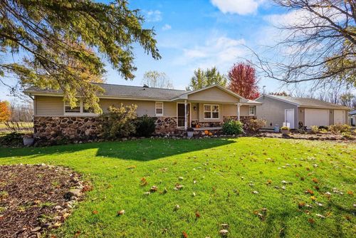 N4742 Thompson Road, ELLINGTON, WI, 54170 | Card Image