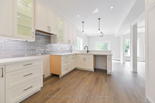 826 Montsell Ave, House other with 4 bedrooms, 3 bathrooms and 4 parking in Willow Beach ON | Image 8