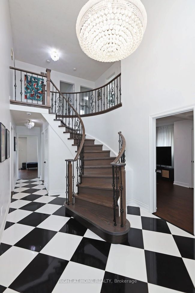 4 Deena Pl, House other with 8 bedrooms, 7 bathrooms and 6 parking in Markham ON | Image 6