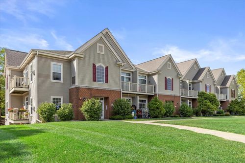 1628-W206N16743 Blackberry Circle, Jackson, WI, 53037 | Card Image