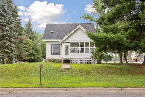 2371 14th Ave E, North Saint Paul, MN, 55109-2309 | Card Image
