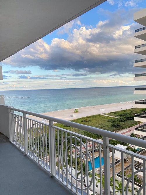apt-11h-5825 Collins Ave, Miami Beach, FL, 33140-2222 | Card Image