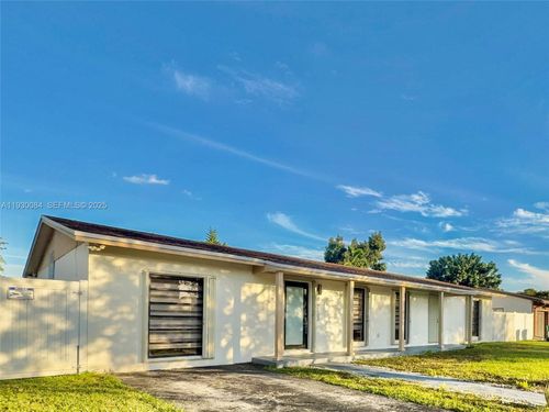 18133 Sw 93rd Ave, Palmetto Bay, FL, 33157-5741 | Card Image