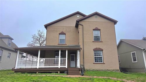 405 W Peoria St, Paola, KS, 66071-1416 | Card Image