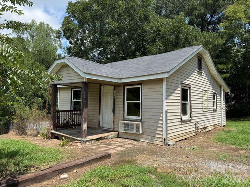 712 Myrtle St, Gastonia, NC, 28052-1915 | Card Image