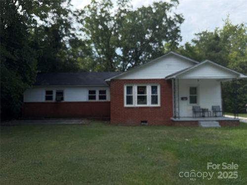 74 Victory Dr, Cheraw, SC, 29520-1820 | Card Image
