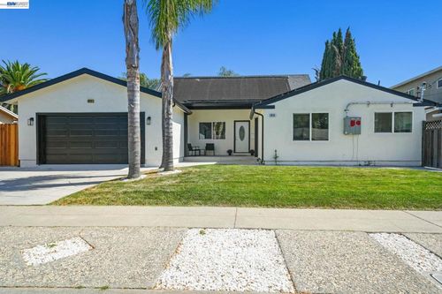 6242 Montcalm Ave, Newark, CA, 94560-2439 | Card Image