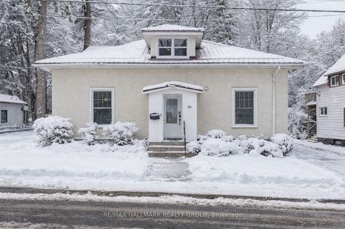 26 Mccready St, Brockville, ON, K6V5N3 | Card Image
