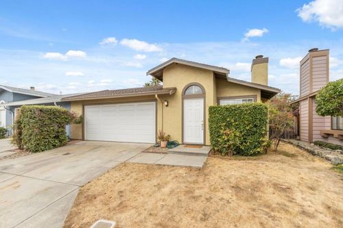 2141 Meadow View Pl, San Mateo, CA, 94401-3467 | Card Image