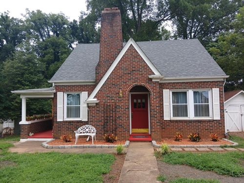 1003 Oakgrove Ave, Martinsville, VA, 24112-4726 | Card Image