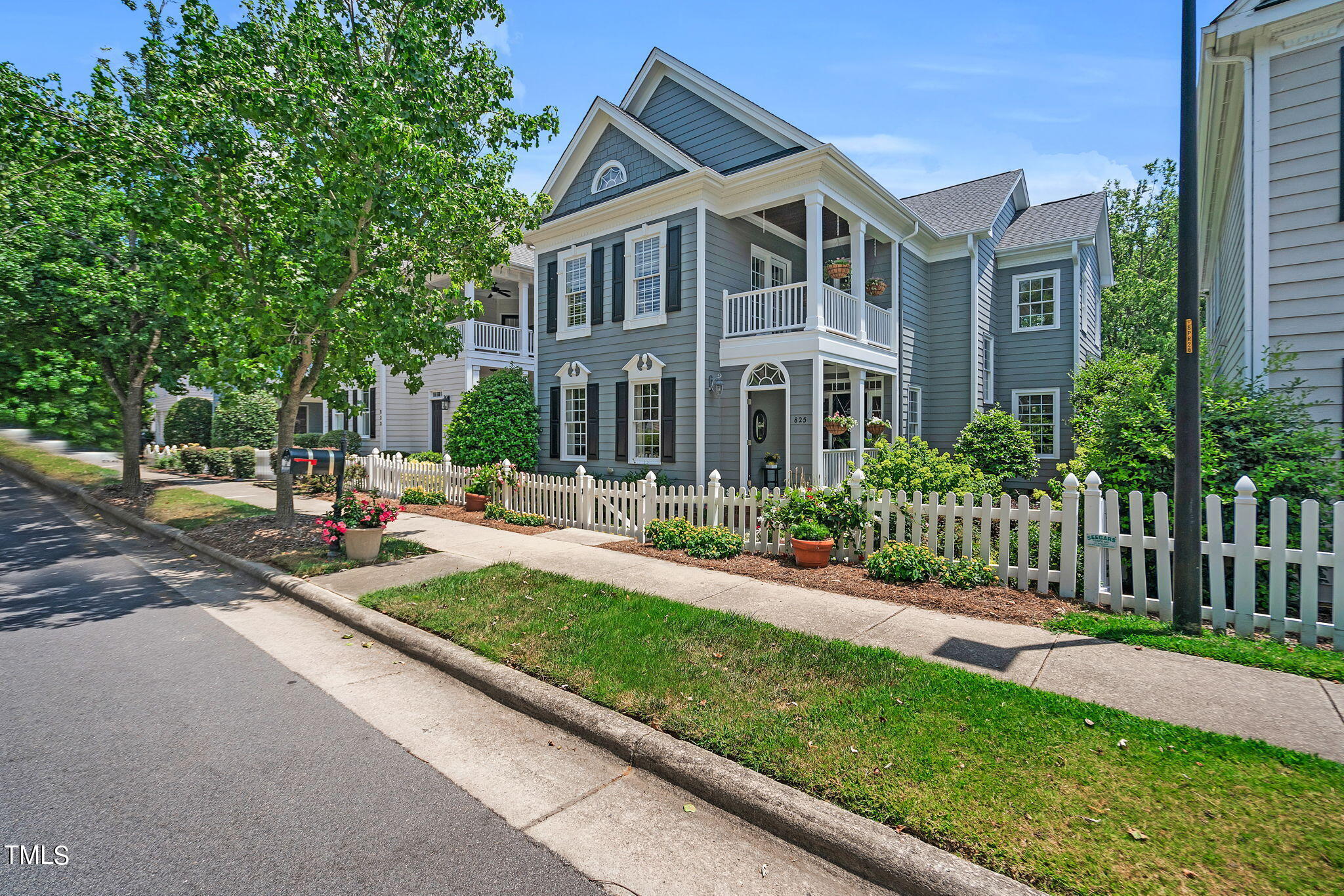 Carpenter Town Ln, Cary, NC 27519