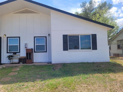 2-205 2nd Avenue, Smithville, TX, 78957 | Card Image