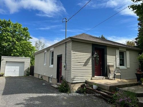 46 Argyle Cres, Saint Catharines, ON, L2P2P4 | Card Image