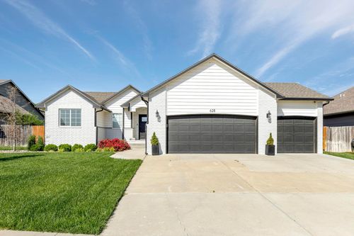 628 S Horseshoe Bnd, Maize, KS, 67101-7013 | Card Image
