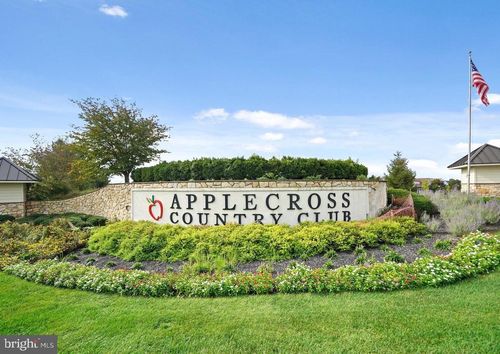 727 N Haines Cir, DOWNINGTOWN, PA, 19335-4975 | Card Image