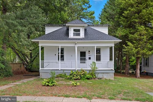 3802 Parkwood St, BRENTWOOD, MD, 20722-1637 | Card Image