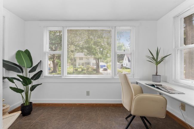 808 W Green St, House other with 5 bedrooms, 2 bathrooms and 2 parking in Champaign IL | Image 10