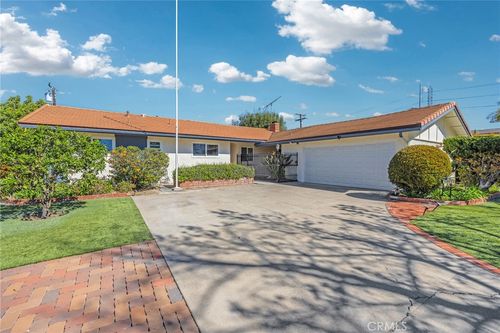 1603 E Chestnut Ave, Orange, CA, 92867-3881 | Card Image