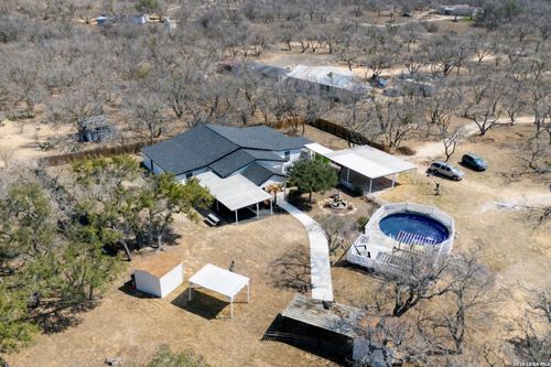 670 Quail Run, Lytle, TX, 78052-3820 | Card Image
