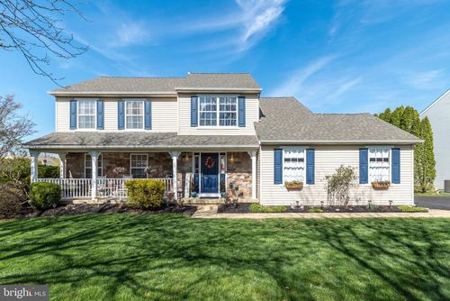 2233 Fir Ct, WARRINGTON, PA, 18976-2827 | Card Image