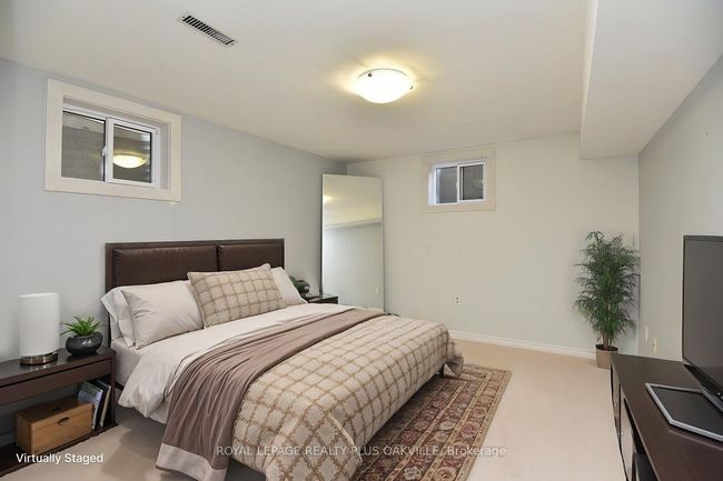 81 Jerome Park Dr, House other with 5 bedrooms, 4 bathrooms and 4 parking in Dundas ON | Image 46