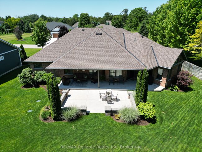 24 Carriage Lane, House other with 3 bedrooms, 3 bathrooms and 6 parking in Bayfield ON | Image 9