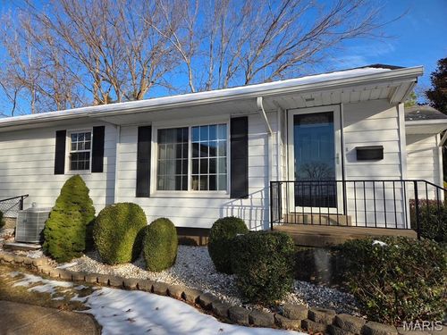 7081 Winona Ave, Saint Louis, MO, 63109-1928 | Card Image