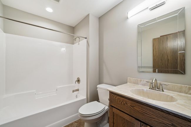 17_Interior.jpg | Image 18