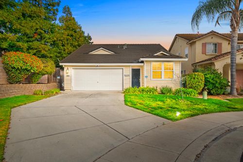 10071 Tuzza Court, Elk Grove, CA, 95757 | Card Image