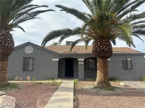 2125 Elm Ave, Las Vegas, NV, 89101-4015 | Card Image