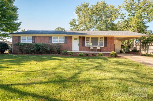 7-3501 Cinderella Dr, Dallas, NC, 28034-8796 | Card Image